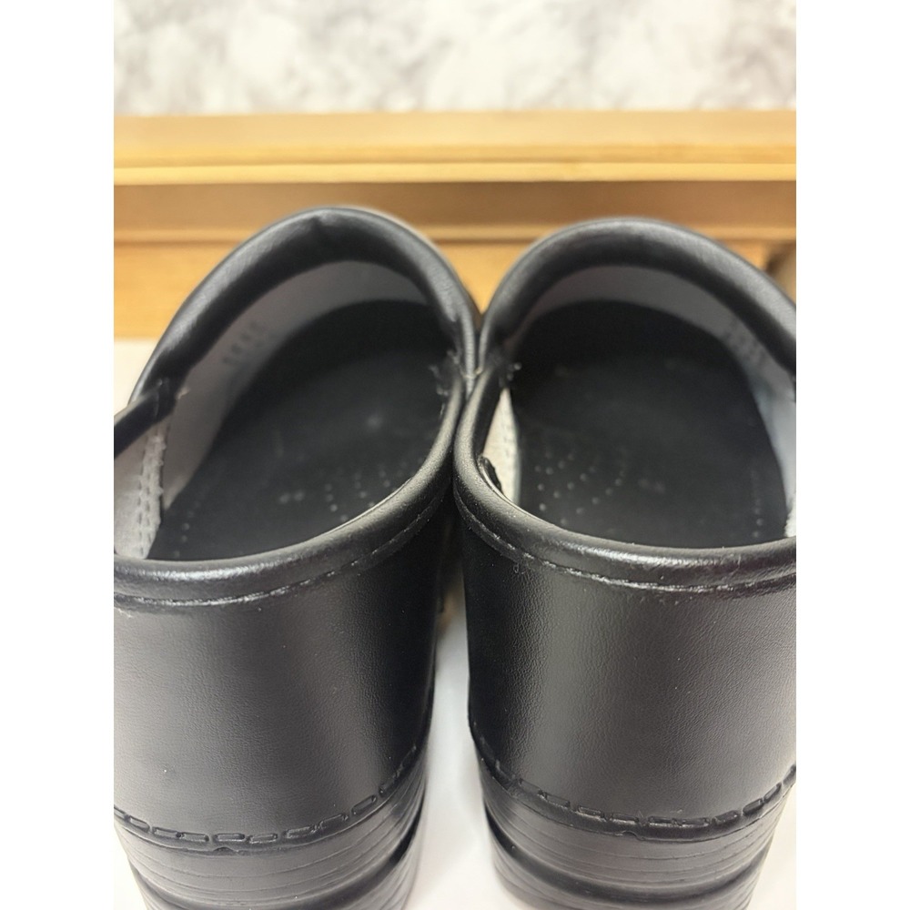 Dansko Professional Black Clogs Women's Size 38 (US size 7.5-8) - Picture 7 of 12